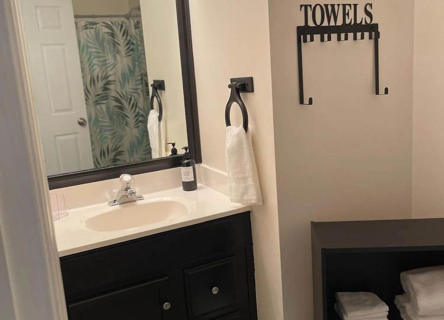 Haven - Uptown/Airport Corridor Villa Charlotte 0*,